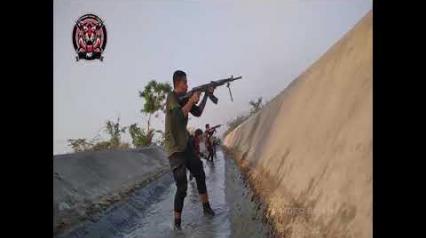 Embedded thumbnail for ရေစကြိုမြို့နယ်တွင် စစ်ကောင်စီတပ်စွဲထားသောနေရာများအား တော်လှန်ရေးတပ်များဝင်တိုက်ရာ စစ်ကောင်စီတပ်သားများ သင်္ကန်းခြုံကာပြန်ပစ်