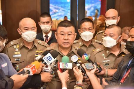 ထိုင်းရဲချုပ် ရဲဗိုလ်ချုပ်ကြီး Damrongsak Kittiprapas [ Photo: courtesy of the Royal Thai Police ]