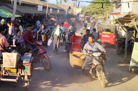 မြောက်ဦးဈေး Photo: Thein Tun Aung