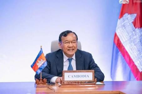 ကမ္ဘောဒီးယား ဒုတိယဝန်ကြီးချုပ်နှင့် နိုင်ငံခြားရေးဝန်ကြီးလည်းဖြစ်ပြီး အာဆီယံအထူးကိုယ်စားလှယ် လည်းဖြစ်သူ ပရက်ဆော့ခွန်